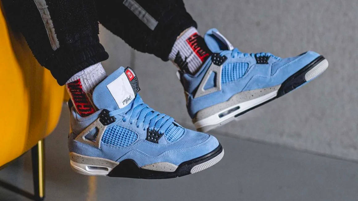 Air Jordan 4 UNC University Blue on feet