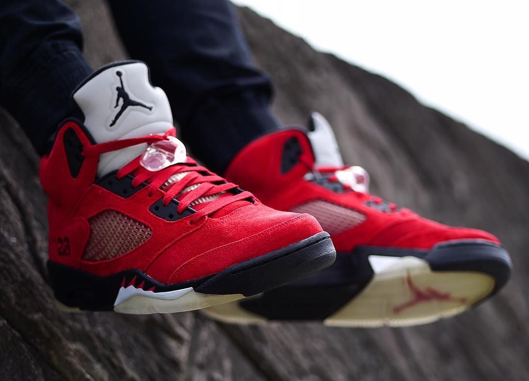 Air Jordan 5 Raging Bull aka Toro Bravo will available soon