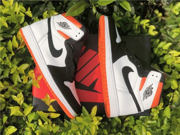 Jordan 1 High OG GS Electro Orange lateral panels