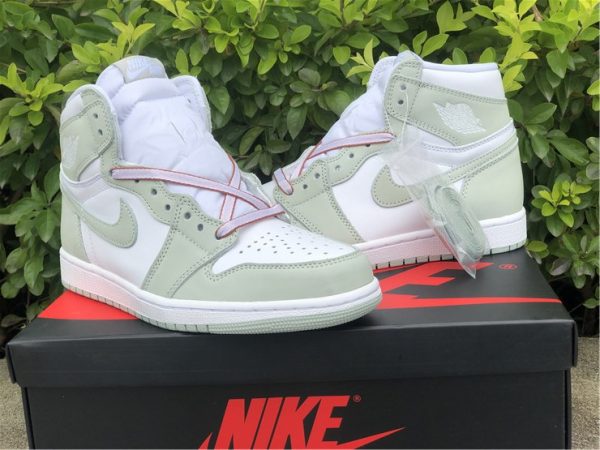 Air Jordan 1 High OG Seafoam grey