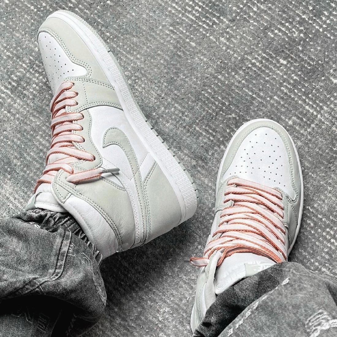 Air Jordan 1 High OG Seafoam on feet