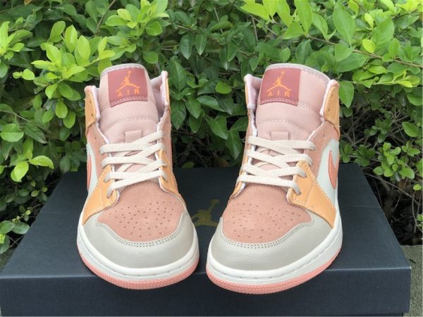 Air Jordan 1 Mid Apricot Orange Apricot Agate vamp