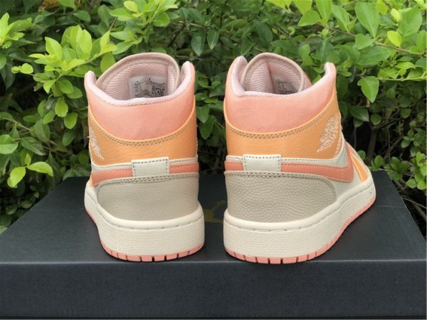 Air Jordan 1 Mid Apricot Orange heel