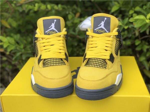 Air Jordan 4 Retro Lightning Yellow tongue