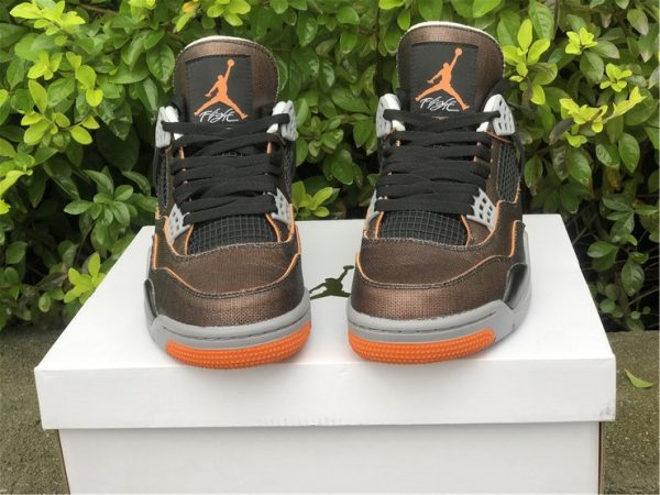 Air Jordan 4 Retro SE Starfish vamp