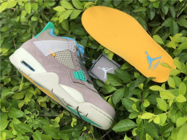 Union x Air Jordan 4 30th Anniversary Taupe Haze insole