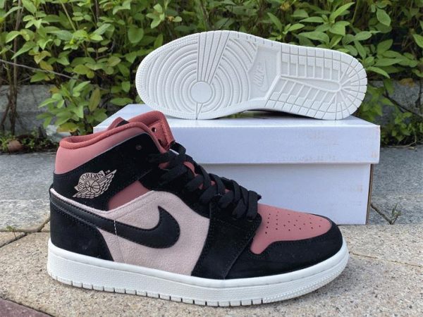 Air Jordan 1 Mid Canyon Rust underfoot