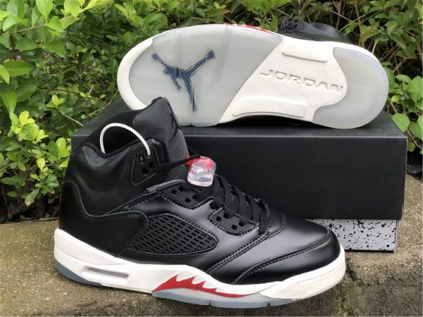 Air Jordan 5 SP Black Muslin Fire Red underfoot