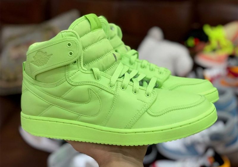 billie eilish green nikes