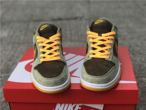 Nike Dunk Low Dusty Olive DH5360-300 front