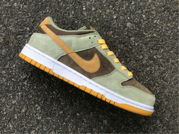 Nike Dunk Low Dusty Olive Pro Gold lateral side