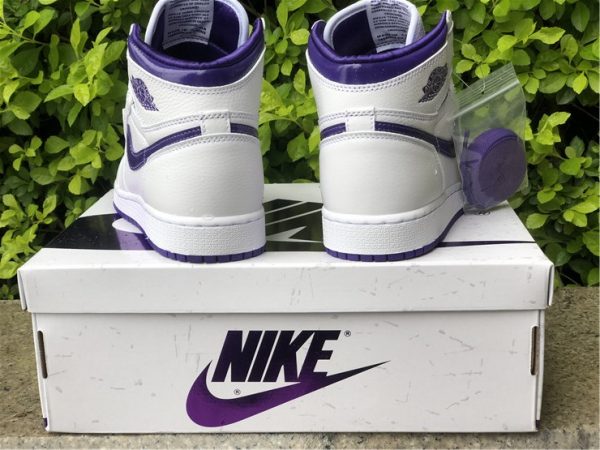 back heel Air Jordan 1 Retro High Court Purple