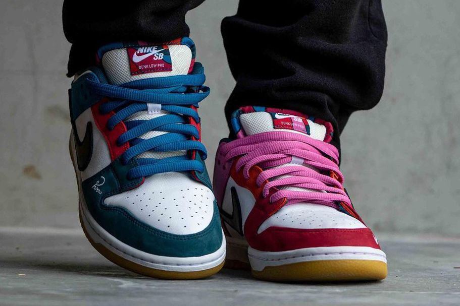 jordansupdate.com_Parra Nike SB Dunk Low on feet front look