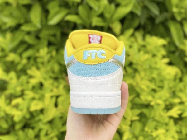 FTC x Nike SB Dunk Low Lagoon Pulse yellow