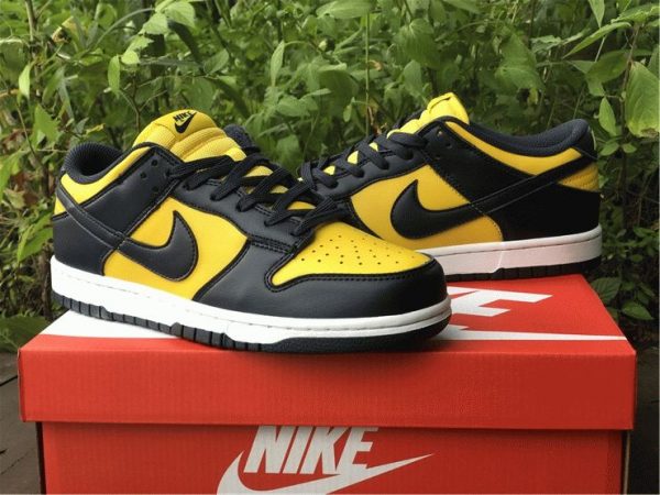 Nike Dunk Low Michigan Varsity Maize Navy lateral side