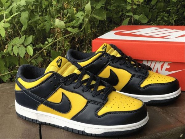 Nike Dunk Low Michigan Varsity Maize Navy overall