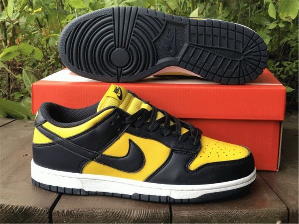 Nike Dunk Low Michigan Varsity Maize Navy underfoot