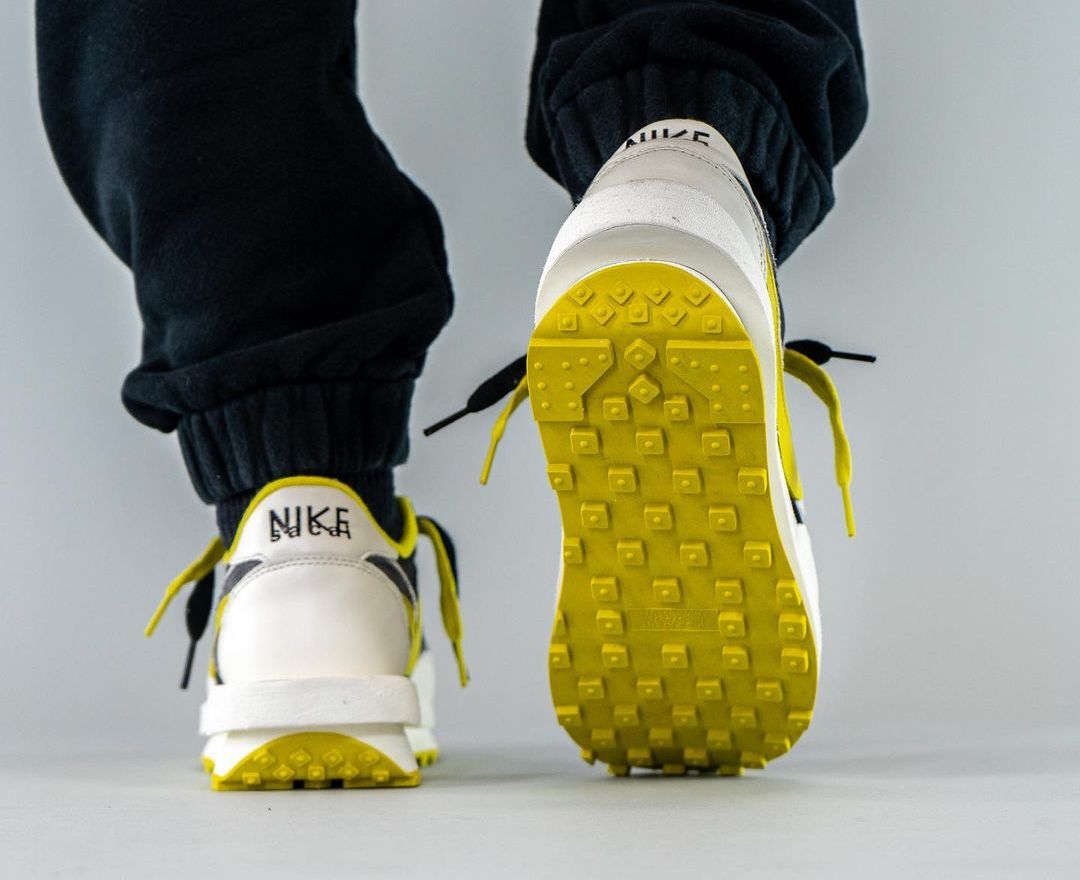 Nike LDWaffle Undercover Sacai Bright Citron on feet (3)