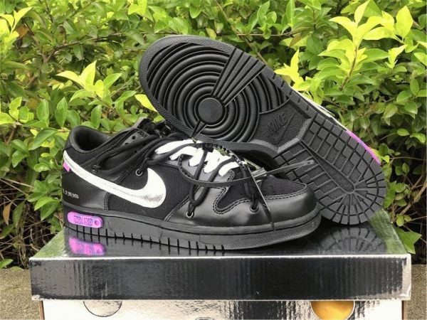 Off-White x Nike Dunk Low The 50 Black underfoot