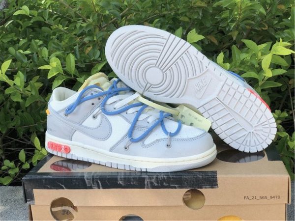 Off-White x Nike Dunk Low The 50 of 05 Grey Blue underfoot