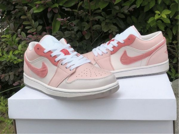 new Air Jordan 1 Pink Arctic Punch Sail