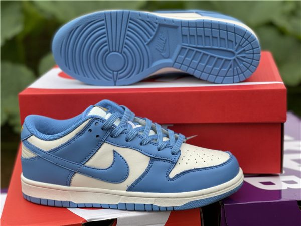 Dunk SB Low Coast Sail University Gold shoes