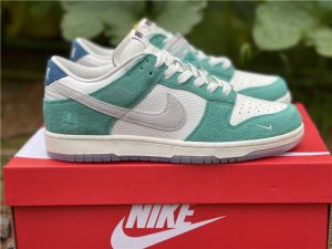 Kasina x Dunk Low Road Sign Neptune Green