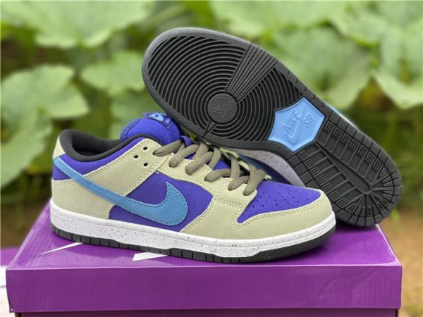 Nike SB Dunk Low Celadon Coast-Concord-Black sneaker