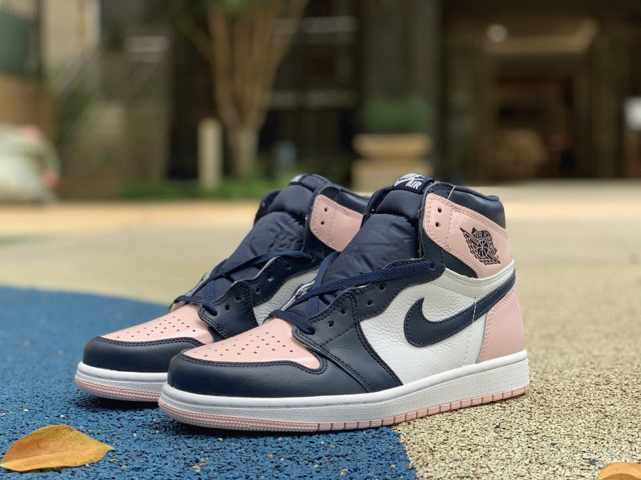 Air Jordan 1 High OG Atmosphere Bubble Gum overall