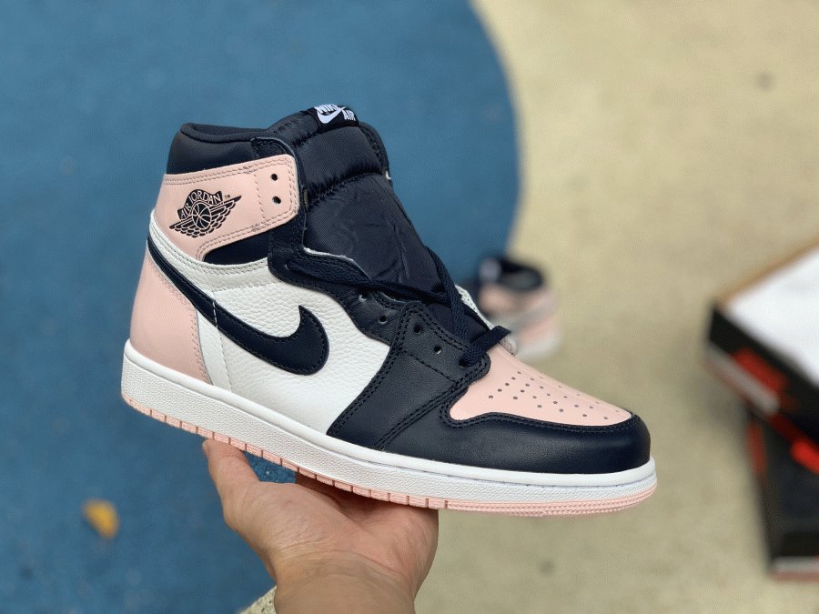 Air Jordan 1 High OG Atmosphere Bubble Gum