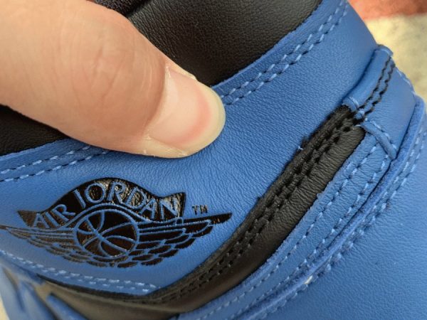 Air Jordan 1 High OG Dark Marina Blue detail