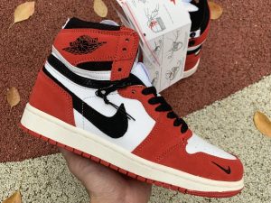Air Jordan 1 High Switch Chicago White Red lateral swoosh