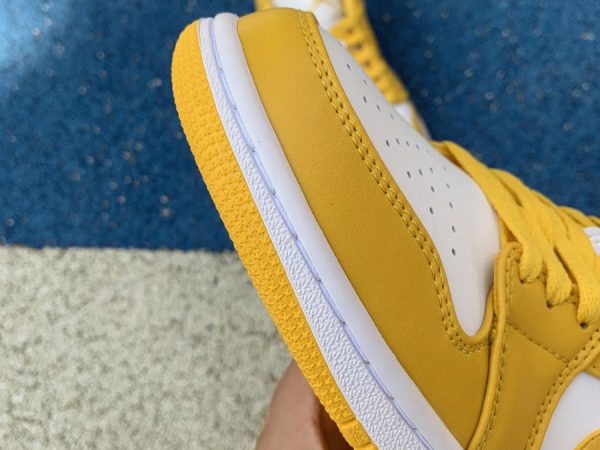 Air Jordan 1 Low Pollen Yellow mudguard