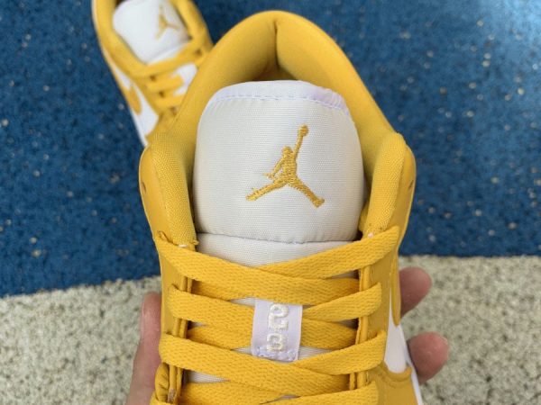 Air Jordan 1 Low Pollen Yellow tongue