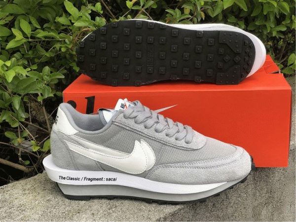 Nike LD Waffle SF sacai Fragment Grey