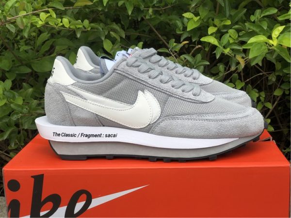 fragment x sacai x Nike LDWaffle Light Smoke Grey