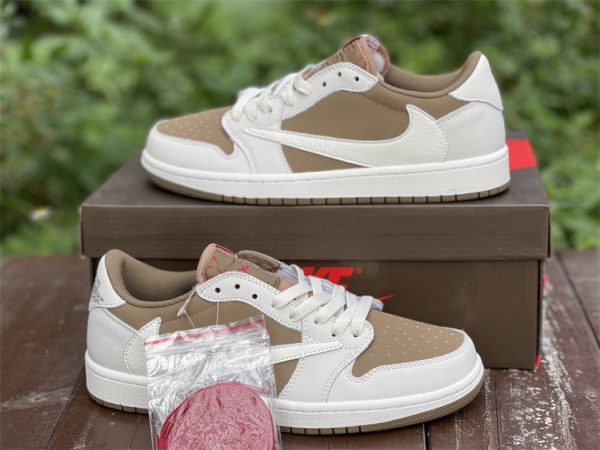 Travis Scott x Air Jordan 1 Low Reverse Mocha sneaker