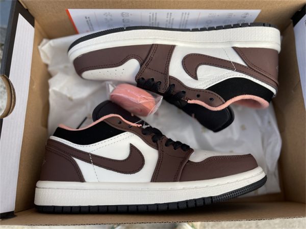 Air Jordan 1 Low Mocha Brown in box