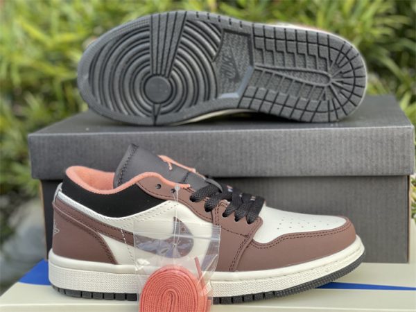 Air Jordan 1 Low Mocha Brown sneaker