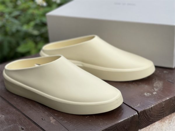 Cream Fear Of God The California Slip shoes