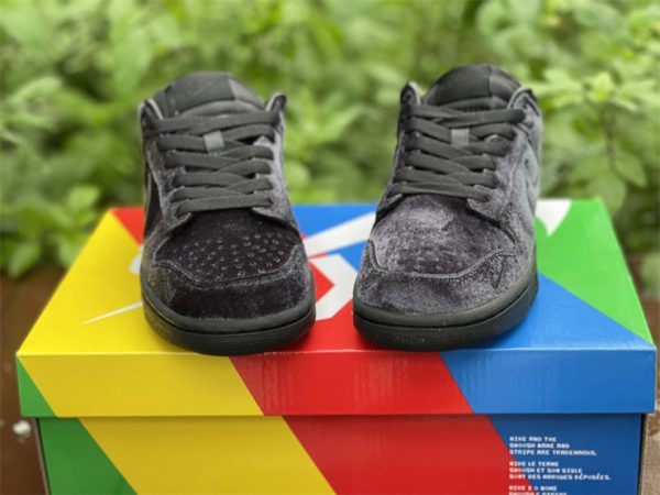 Dunk Low x Dover Street Market Triple Black DH2686-002