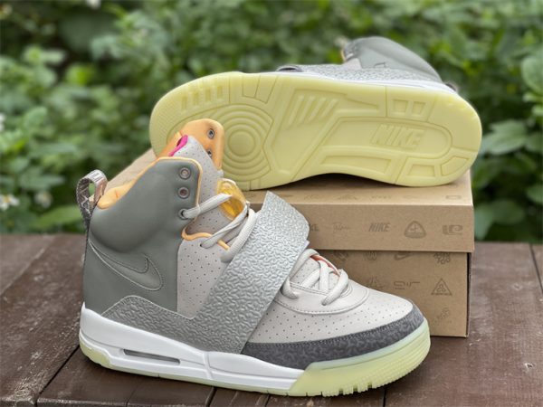 Air Yeezy Zen Grey Charcoal for sale