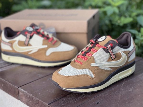 Travis Scott x Air Max 1 Cactus Jack Wheat sneaker