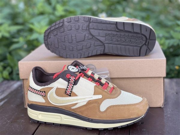 Travis Scott x Air Max 1 Cactus Jack Wheat underfoot