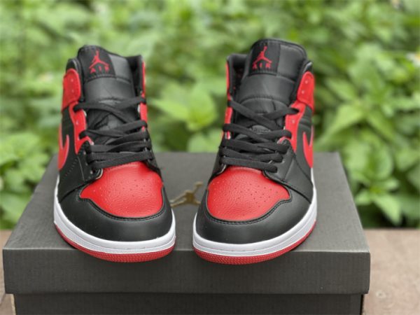 Air Jordan 1 Mid Black Red Bred front