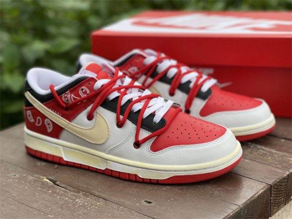 Dunk Low University Red Cashew sneaker