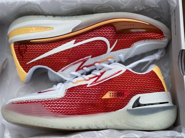 Air Zoom G.T. Cut White University Red Yellow in box