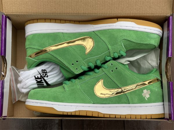 SB Dunk Low Pro St Patricks Day in box