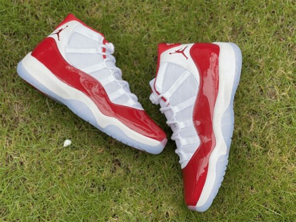 2022 Air Jordan 11 high top Cherry Varsity Red