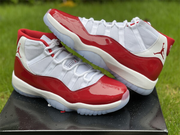 2022 Air Jordan 11 high top Cherry Varsity Red CT8012-116